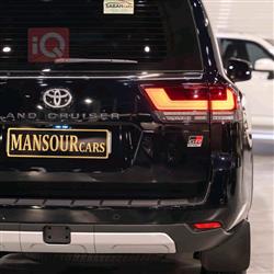 تۆیۆتا لاند کروزەر